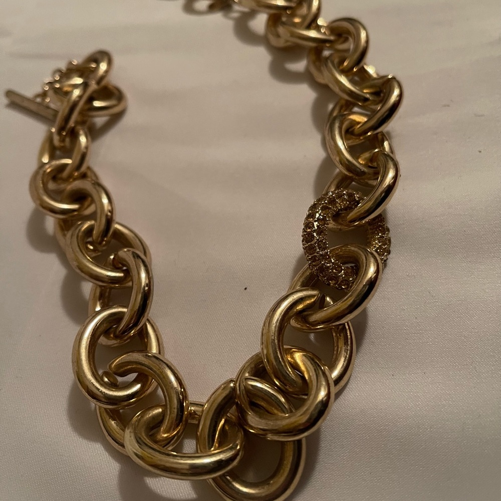 Banana Republic statement necklace gold tone